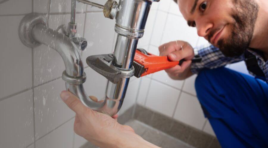 Professional emergency plumbing in Elgin, IA